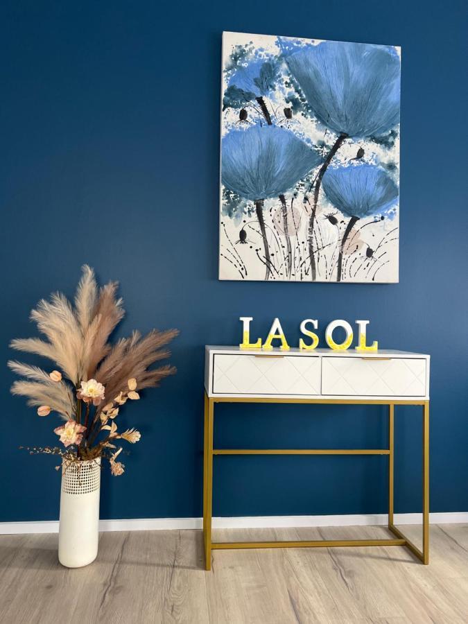 La Sol - All You Need For A Stay, Close To Town, University & Cambridge 해밀턴 외부 사진